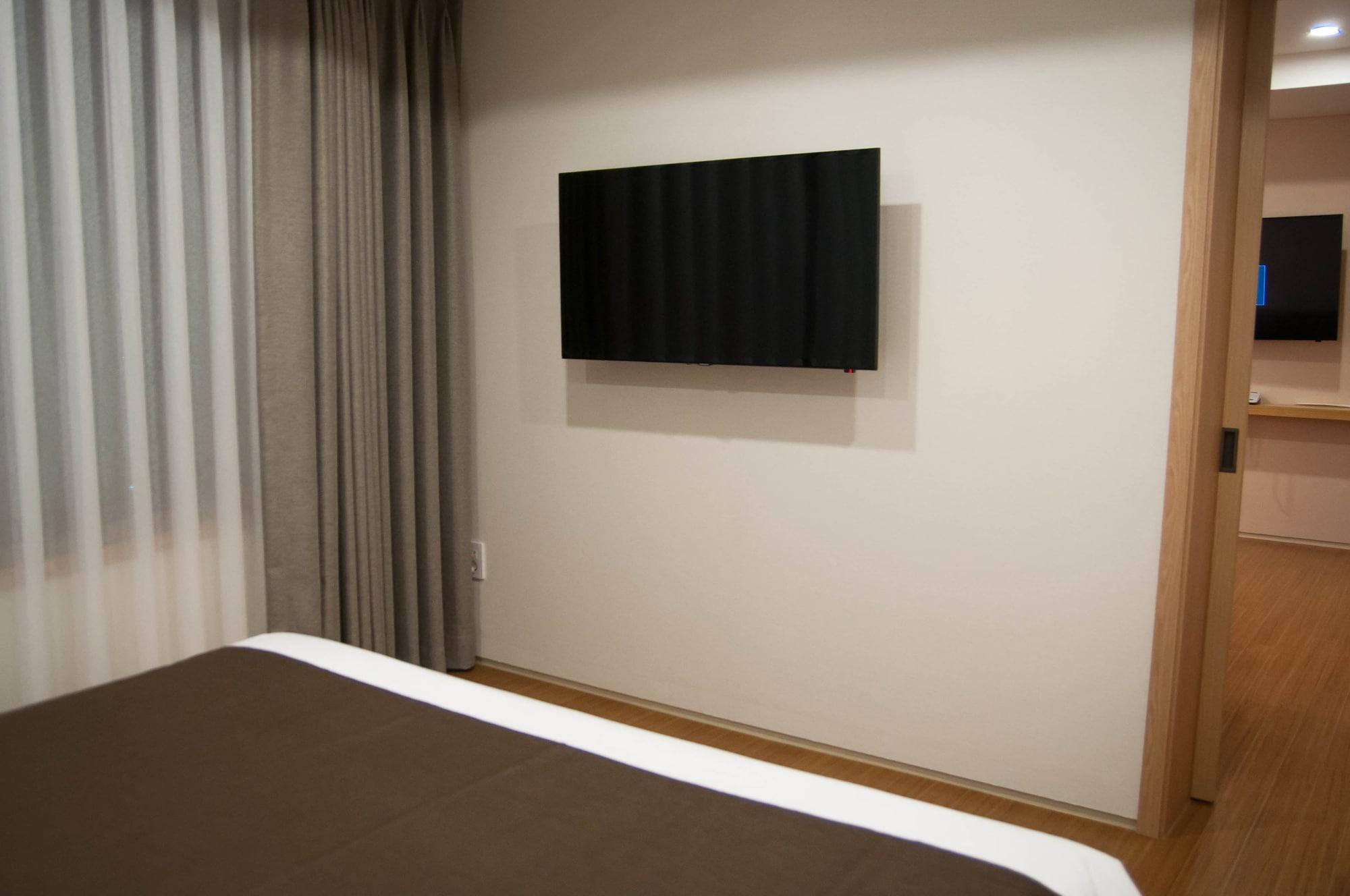 Benikea Jungmun Hotel Сеогвипо Екстериор снимка