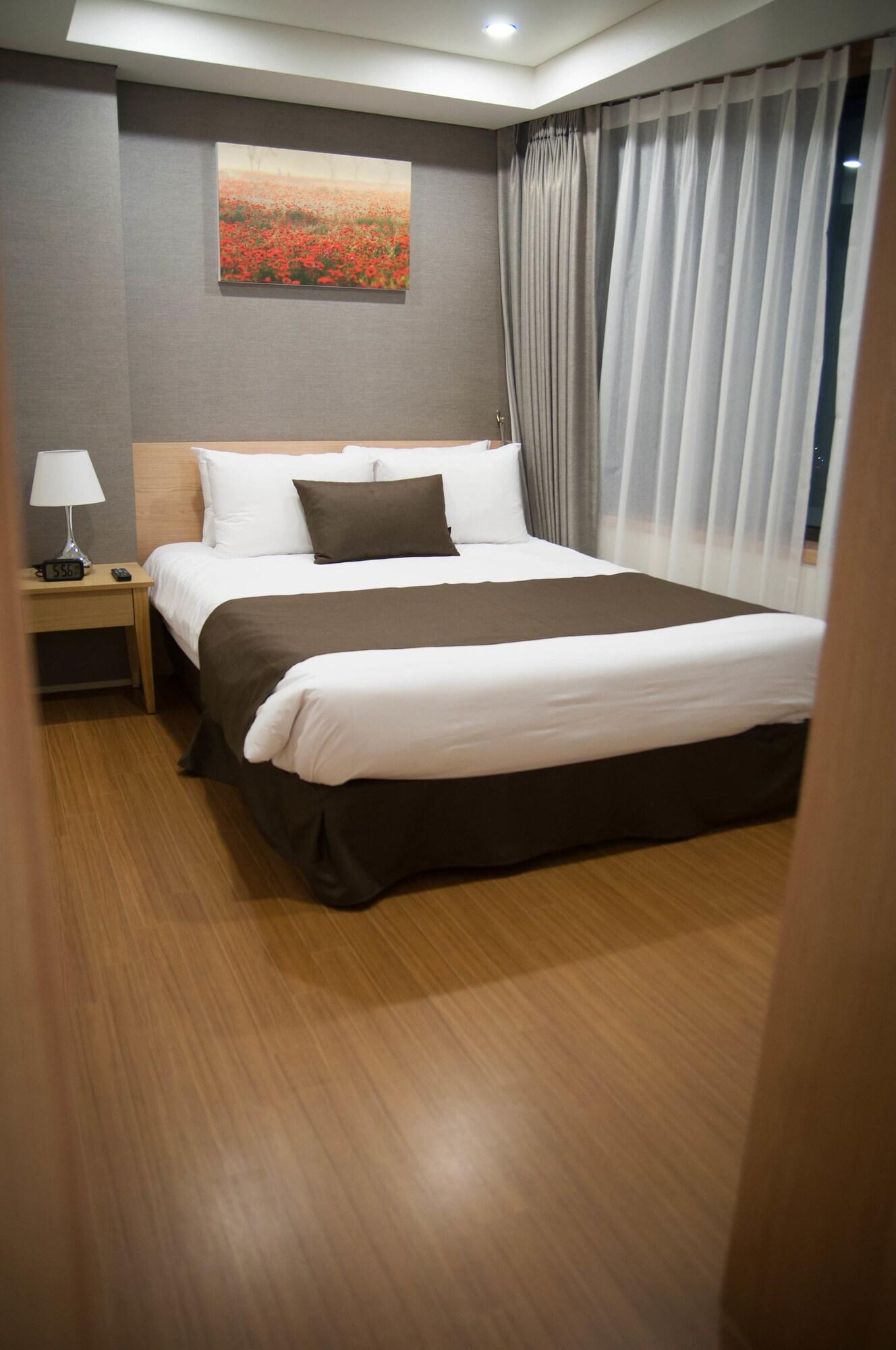 Benikea Jungmun Hotel Сеогвипо Екстериор снимка