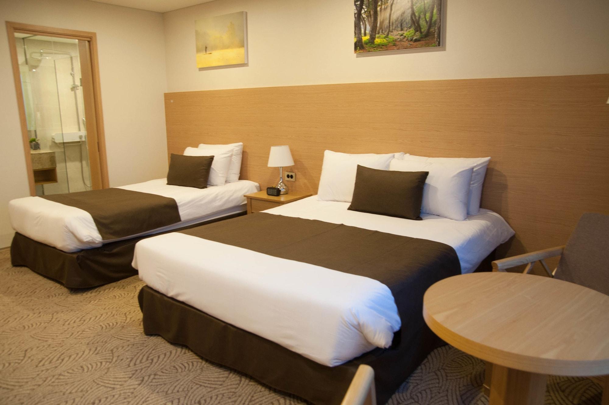 Benikea Jungmun Hotel Сеогвипо Екстериор снимка