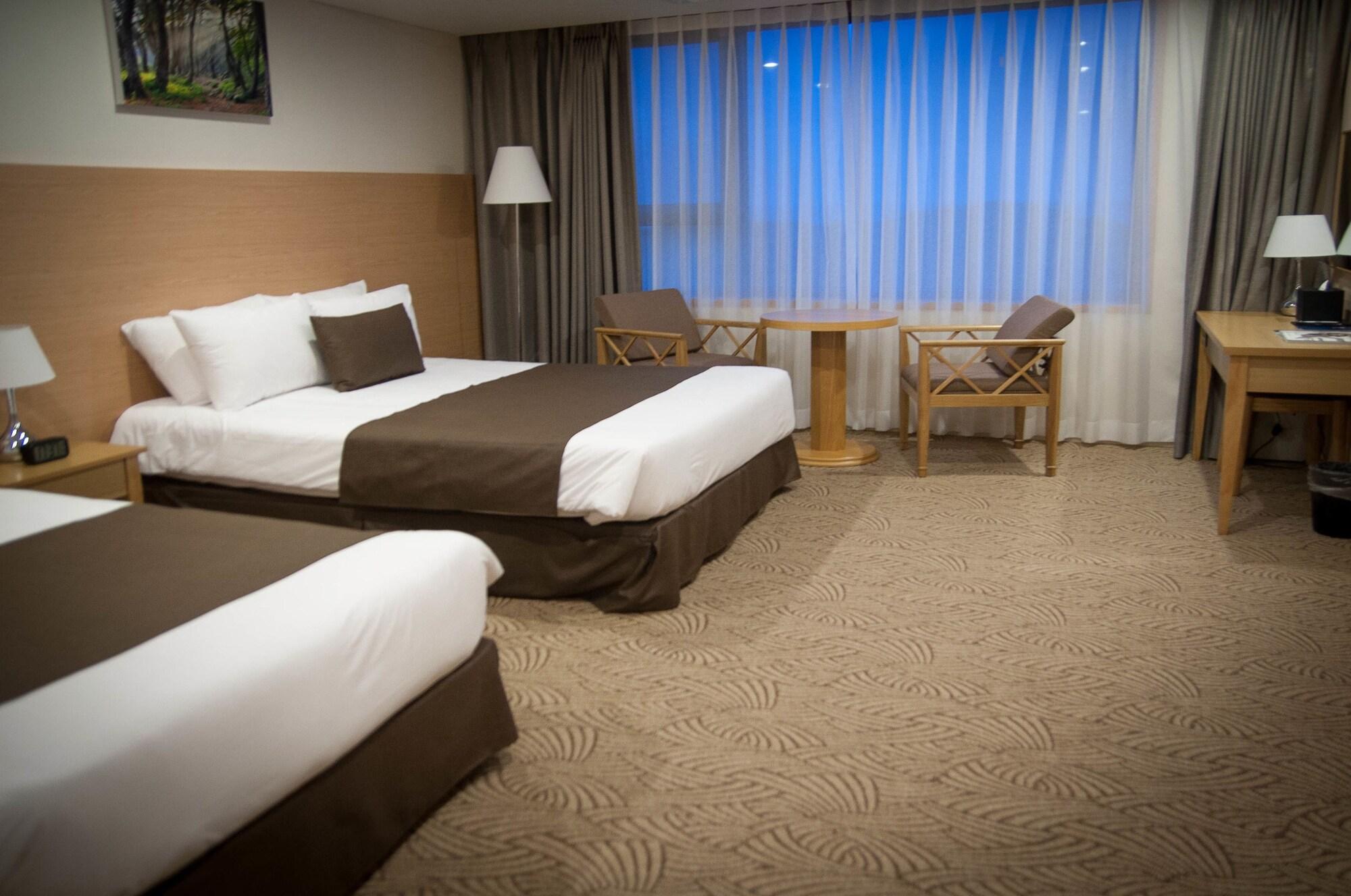 Benikea Jungmun Hotel Сеогвипо Екстериор снимка