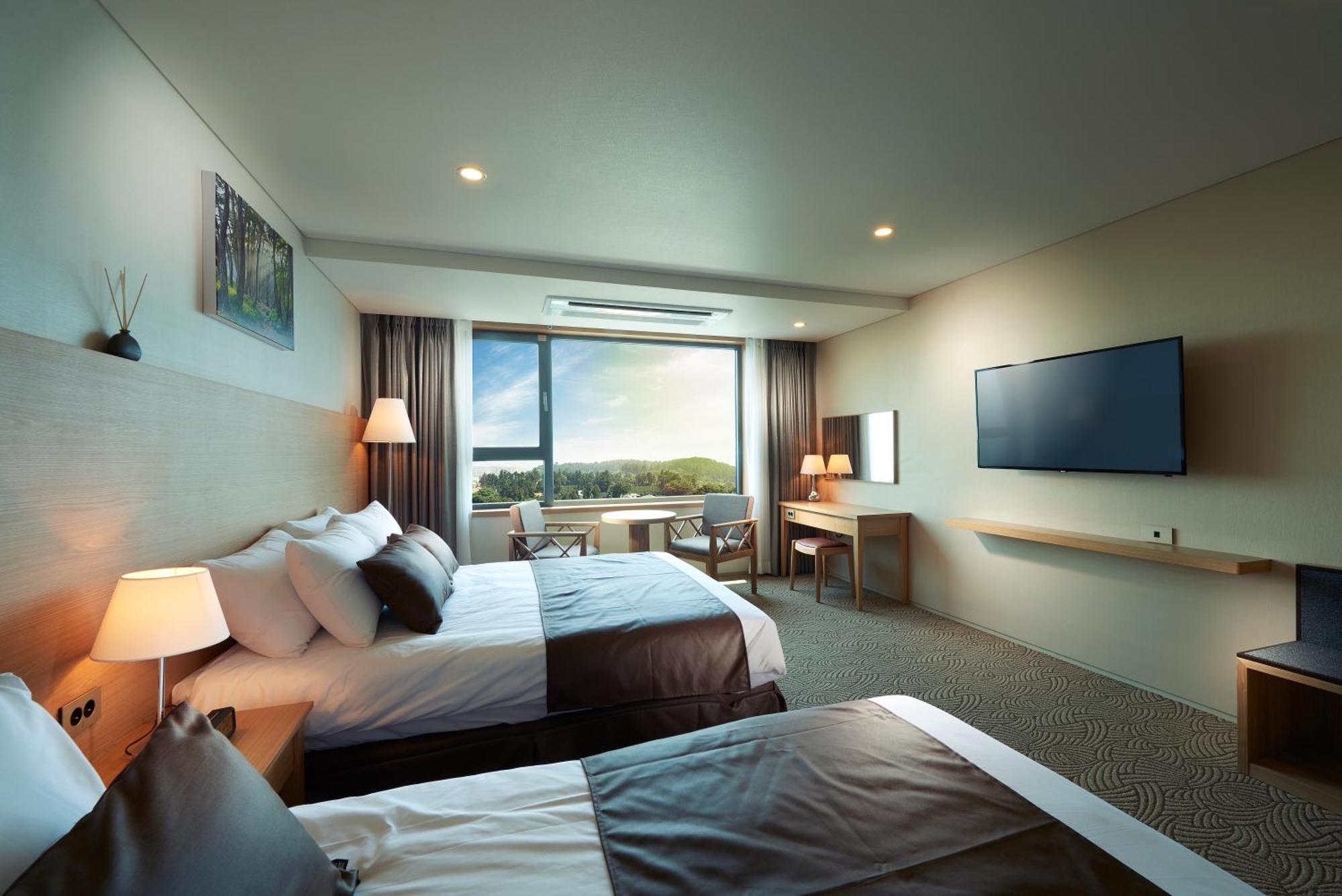 Benikea Jungmun Hotel Сеогвипо Екстериор снимка